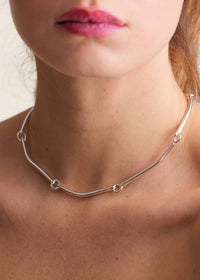 Alcinoe Necklace — Silver choker on model — MYFASHIONFRUIT