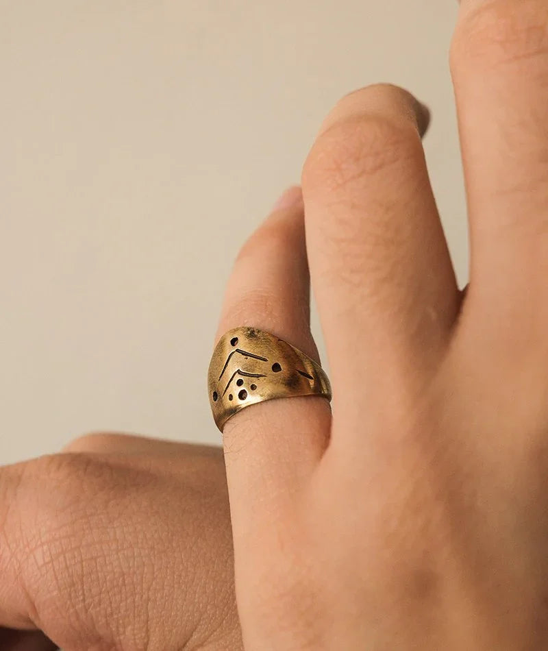 Maya Chevalier — Gold ring with detail on model — MYFASHIONFRUIT