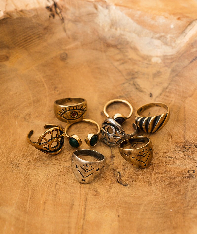 Magic Eye Garnet Ring