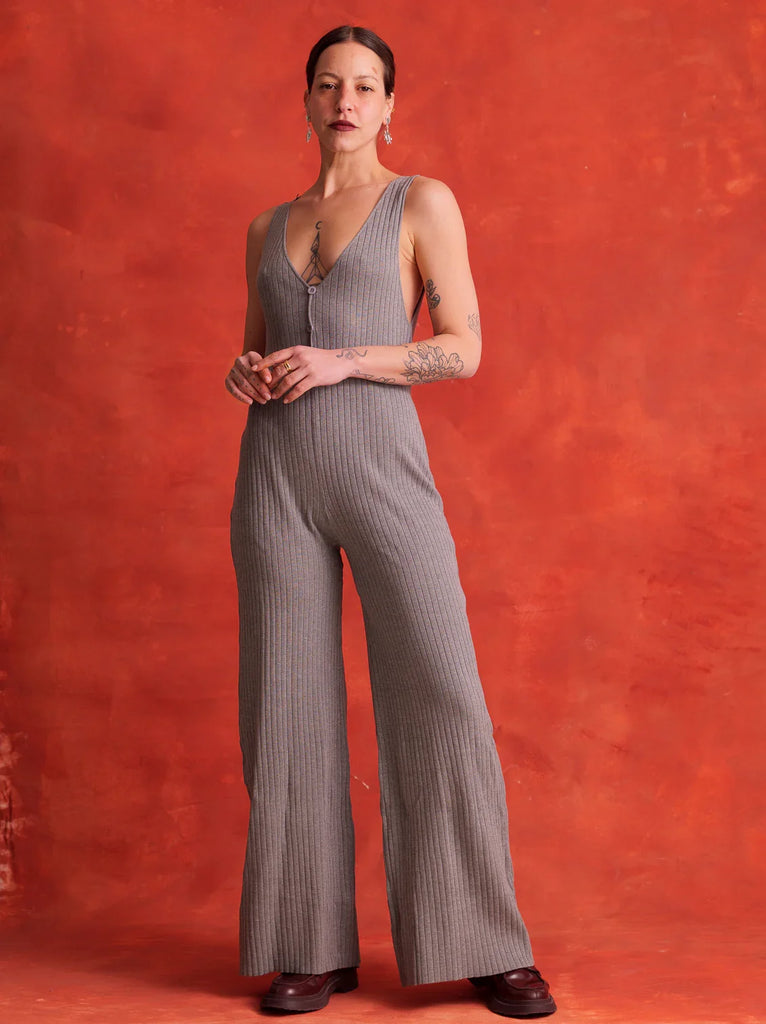 Laury Jumpsuit — Gray ribbed jumpsuit on model — MYFASHIONFRUIT