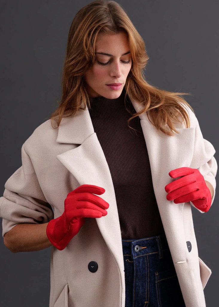 Marzanna Gloves — Red suede gloves on model — MYFASHIONFRUIT
