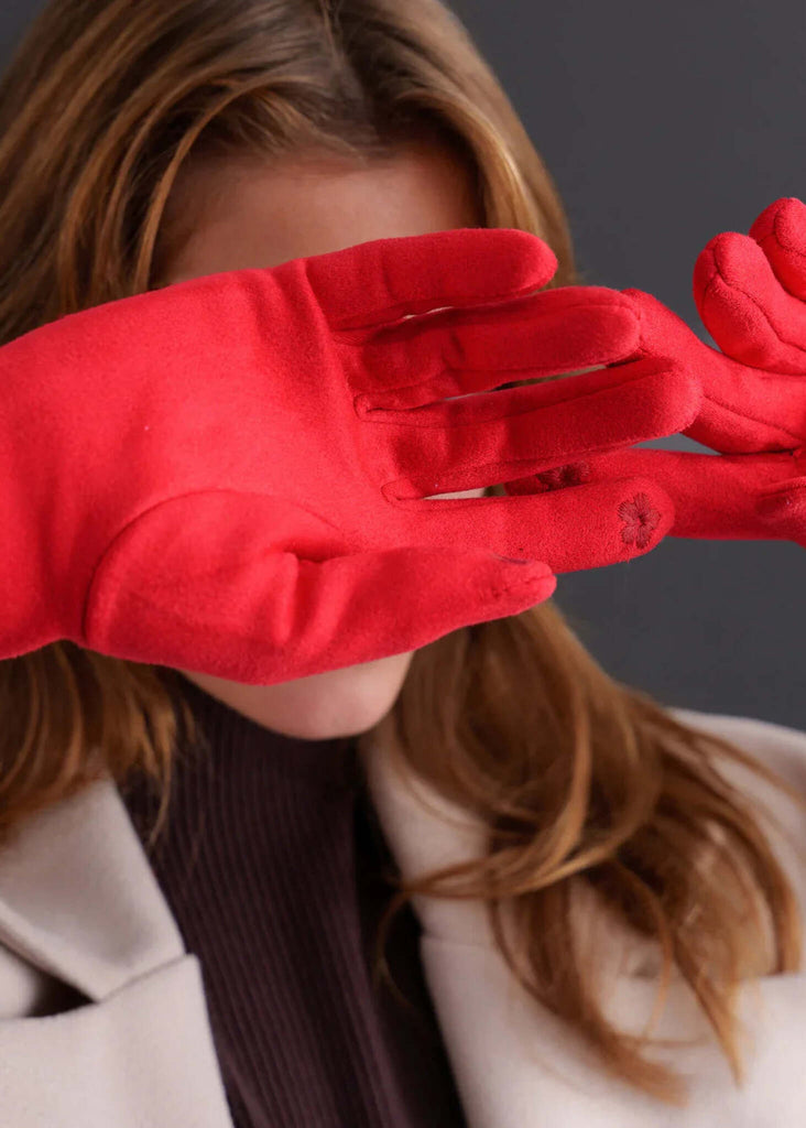 Marzanna Gloves — Red gloves on model — MYFASHIONFRUIT