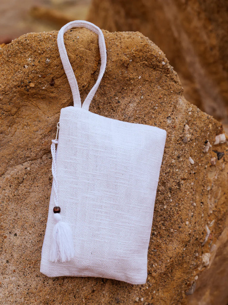 Bay Pouch — White woven pouch with handle and tassel — MYFASHIONFRUIT