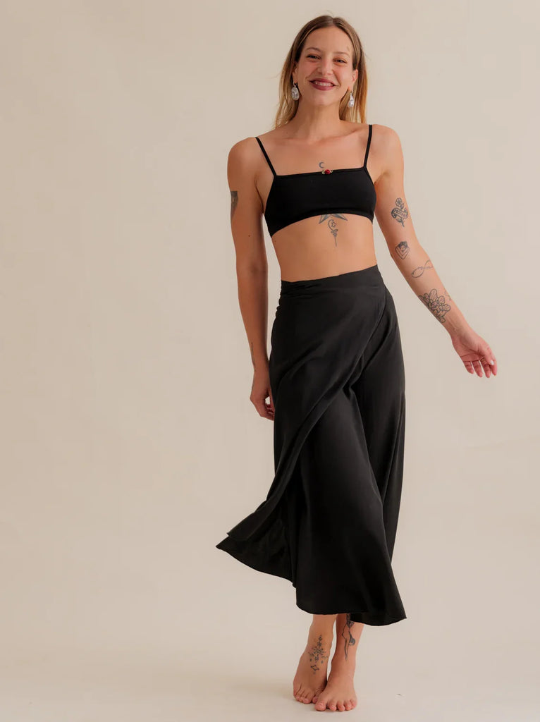 Alanis Noir Skirt — Black midi on model — MYFASHIONFRUIT