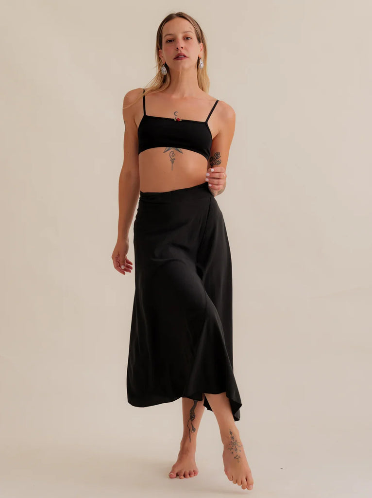 Alanis Noir Skirt — Black midi skirt on model — MYFASHIONFRUIT