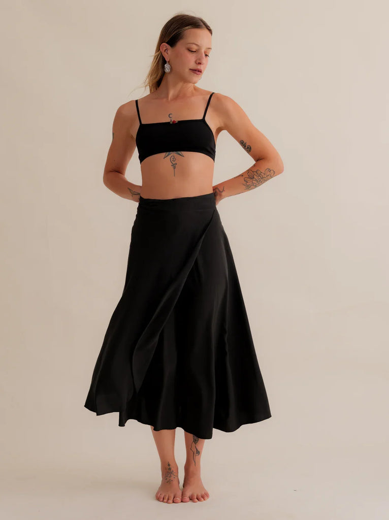 Alanis Noir Skirt — Black wrap skirt on model — MYFASHIONFRUIT