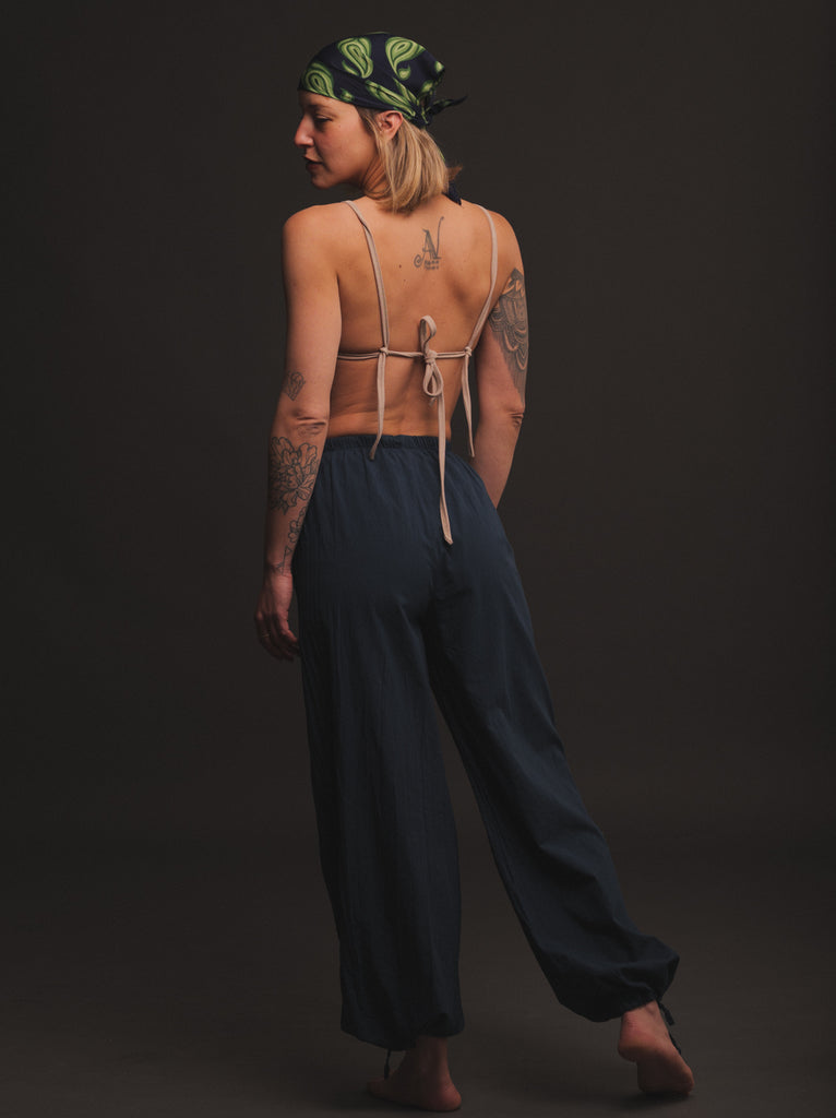 Almyra Pants — Navy linen pants on model, back view — MYFASHIONFRUIT