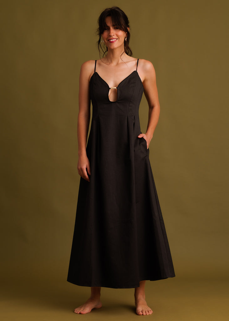 Erin Dress — Black midi dress on model — MYFASHIONFRUIT