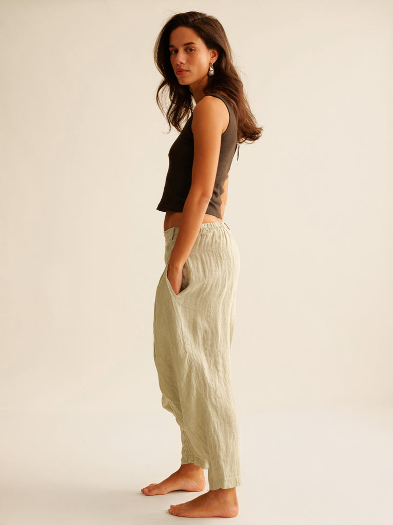 Sariah Pants — Linen pants and top on model — MYFASHIONFRUIT