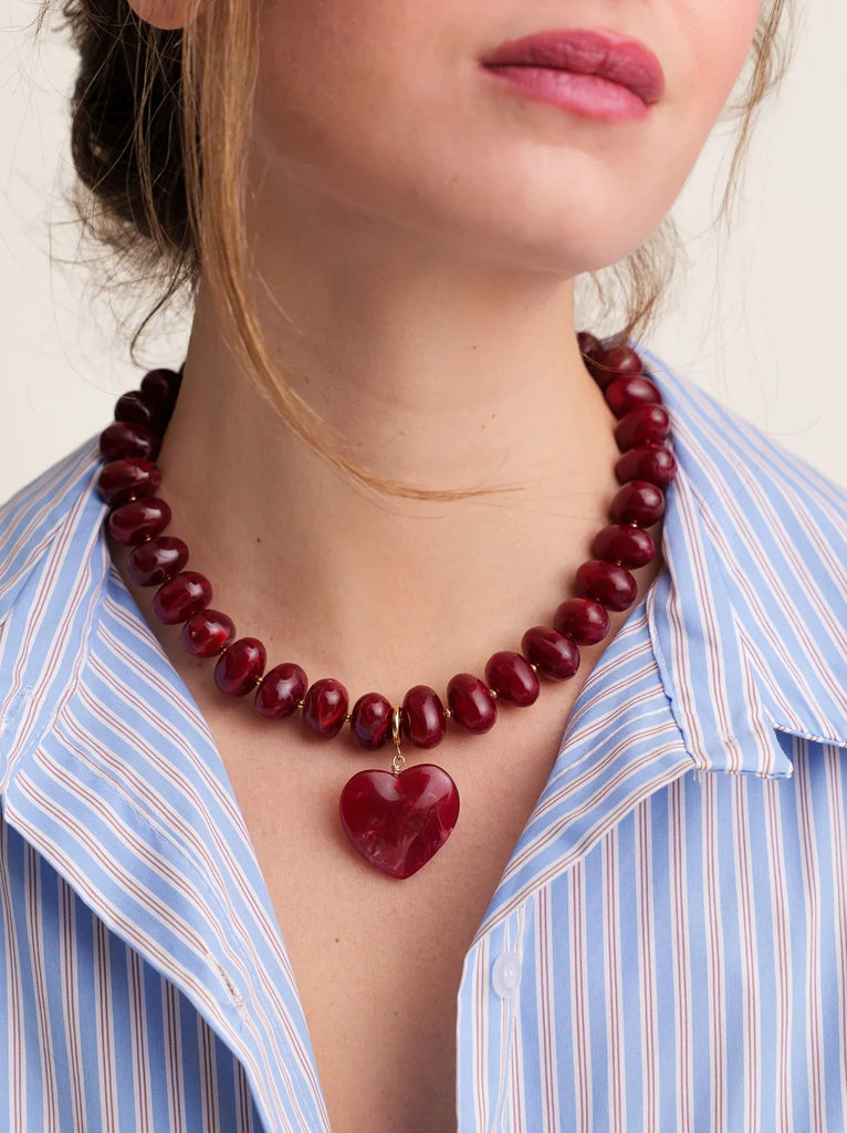 Moyo Necklace — Red beaded heart necklace on model — MYFASHIONFRUIT