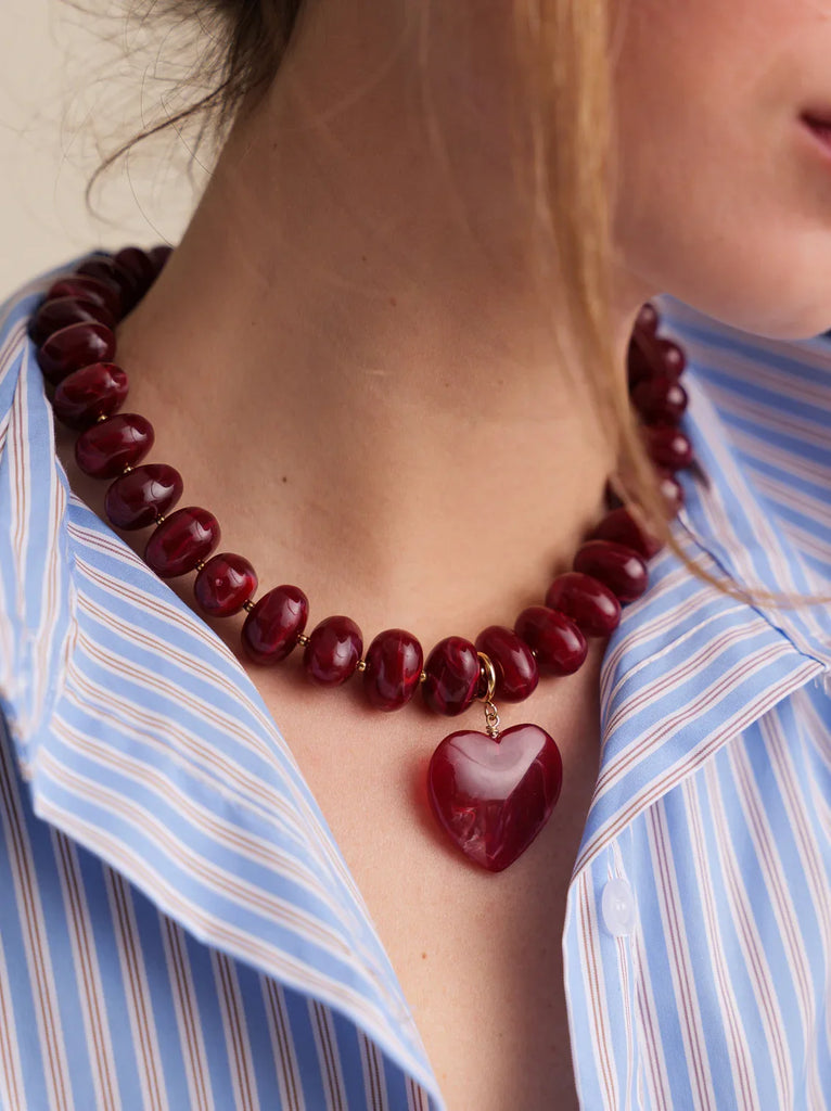 Moyo Necklace — Burgundy beads and heart pendant on model — MYFASHIONFRUIT
