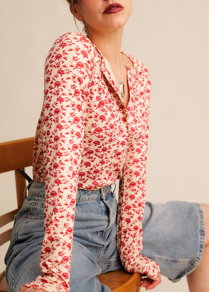 Matilda Button-Up Top — Floral top on model — MYFASHIONFRUIT