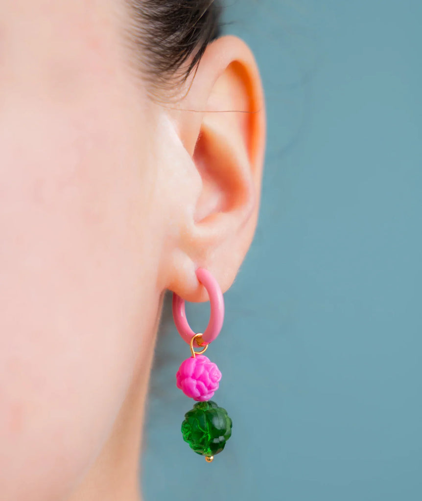 Set of Mood Charms Bouquet — pink, fuchsia, green on model detail — MYFASHIONFRUIT
