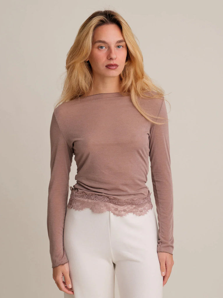 Zelina Top — dusty rose, lace detail on model — MYFASHIONFRUIT