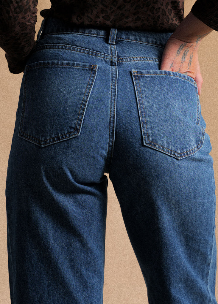 Dona Jeans