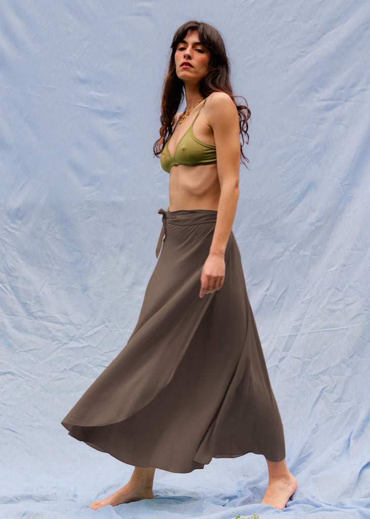 Alanis Cocoa Skirt — Brown midi skirt on model — MYFASHIONFRUIT