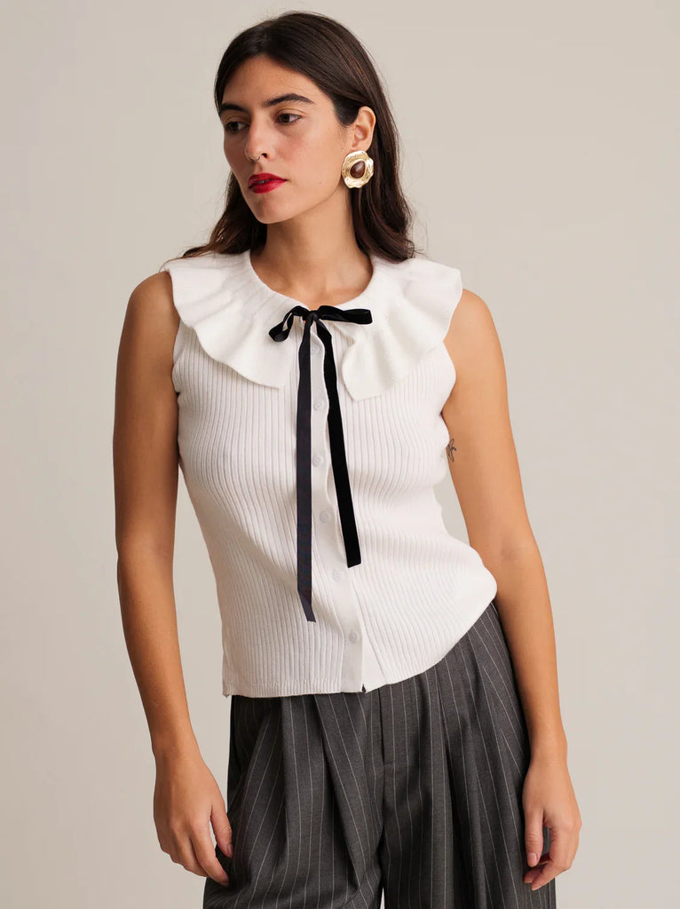 Marvina Top — white ribbed top with black ribbon on model — MYFASHIONFRUIT