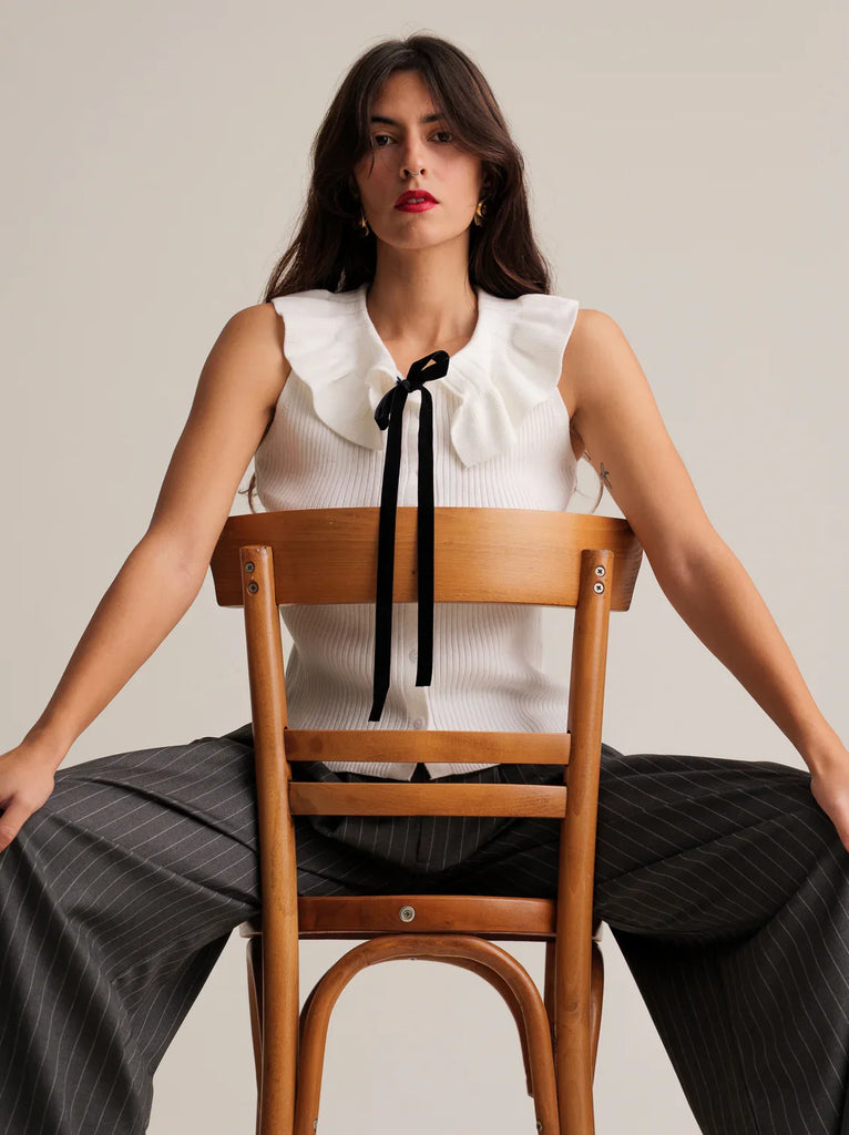 Marvina Top — White top with bow on model — MYFASHIONFRUIT