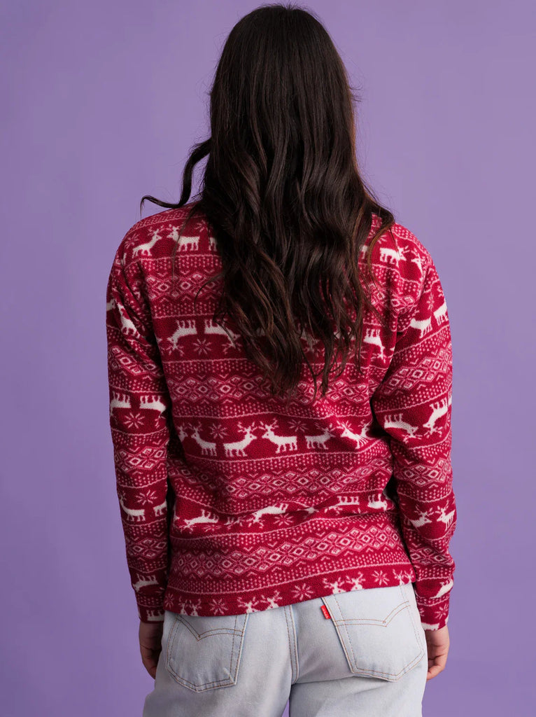 Vintage Fleece Zipper — red reindeer print on model — MYFASHIONFRUIT