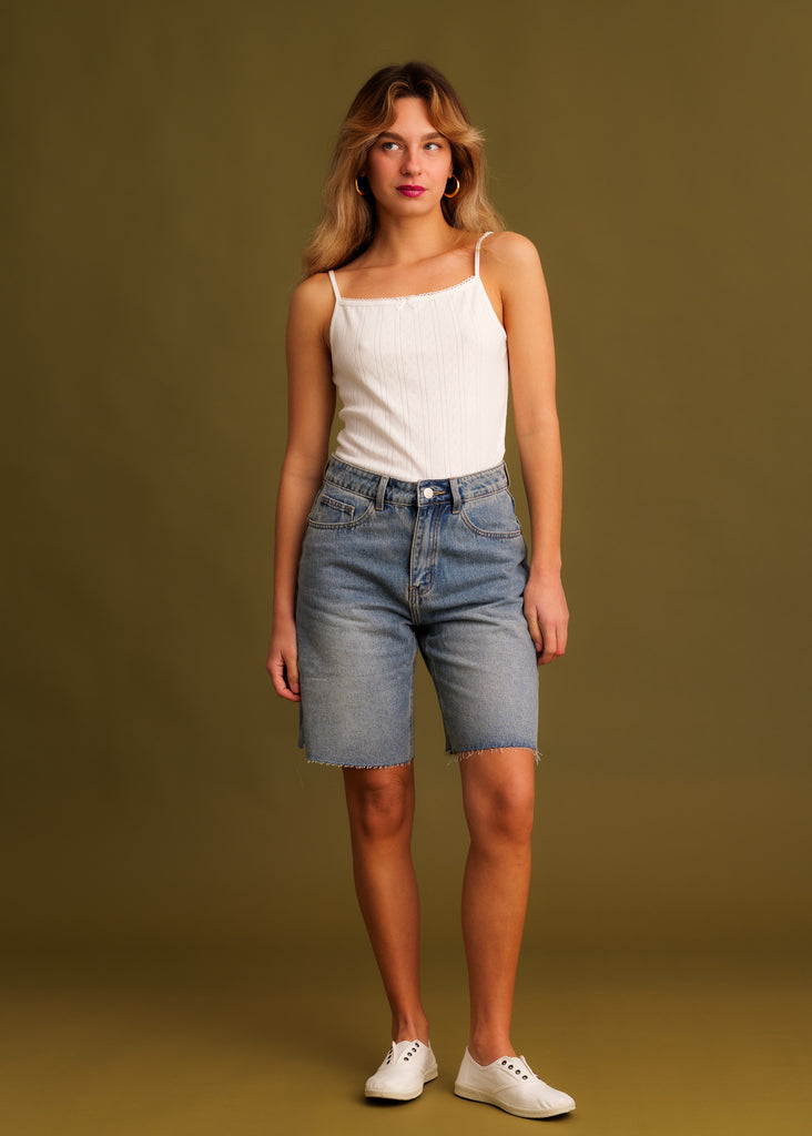 Victus Short Bermuda — Light blue denim shorts on model — MYFASHIONFRUIT