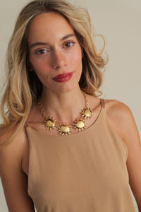 Lā Necklace