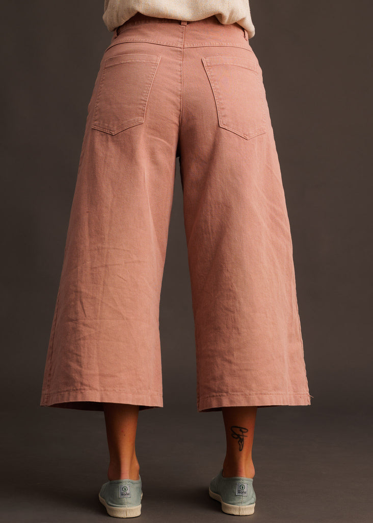Rio Capri Jeans — pink wide-leg pants on model, back view — MYFASHIONFRUIT