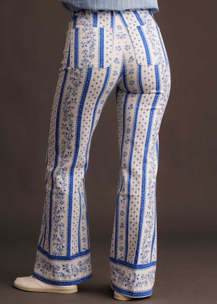 Graziella Pants — Blue floral print on model — MYFASHIONFRUIT