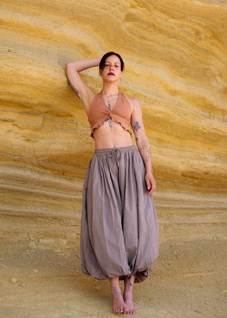 Sol Balloon Pants — Model in mauve balloon pants and halter top — MYFASHIONFRUIT