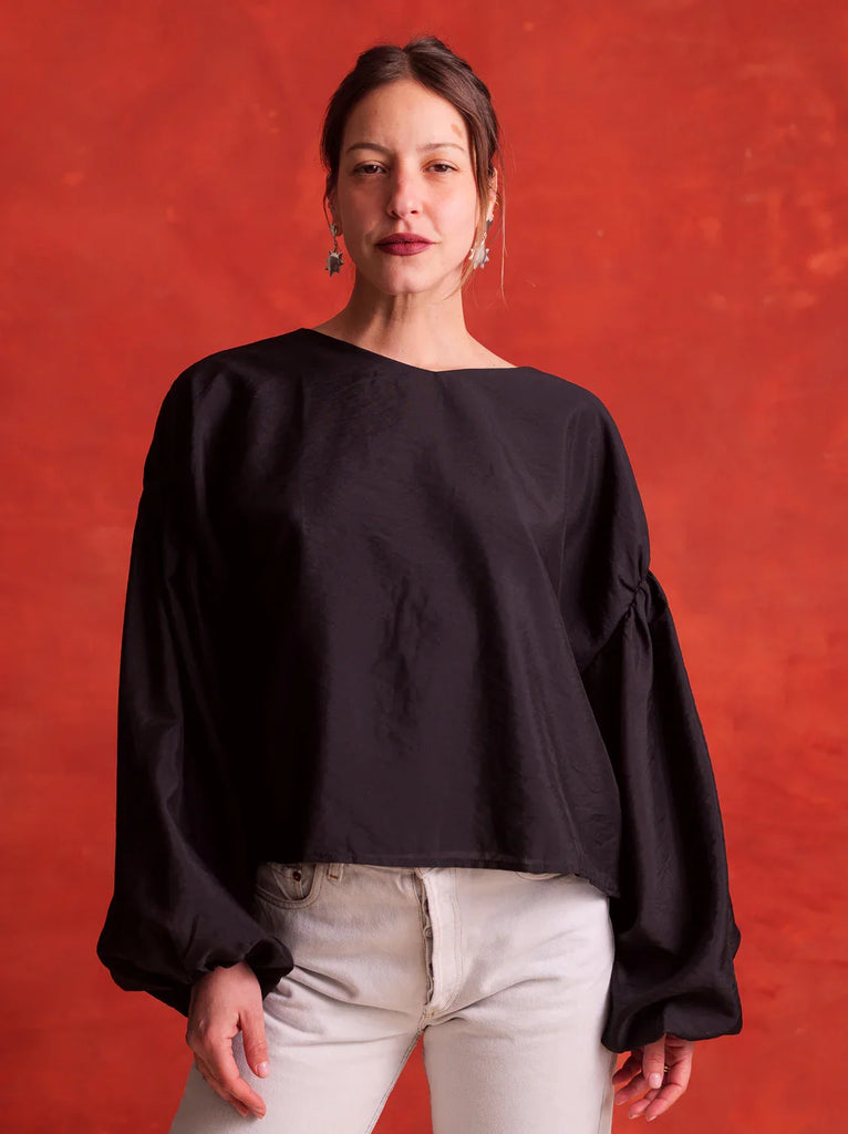Malu Top — Black blouse with balloon sleeves on model — MYFASHIONFRUIT