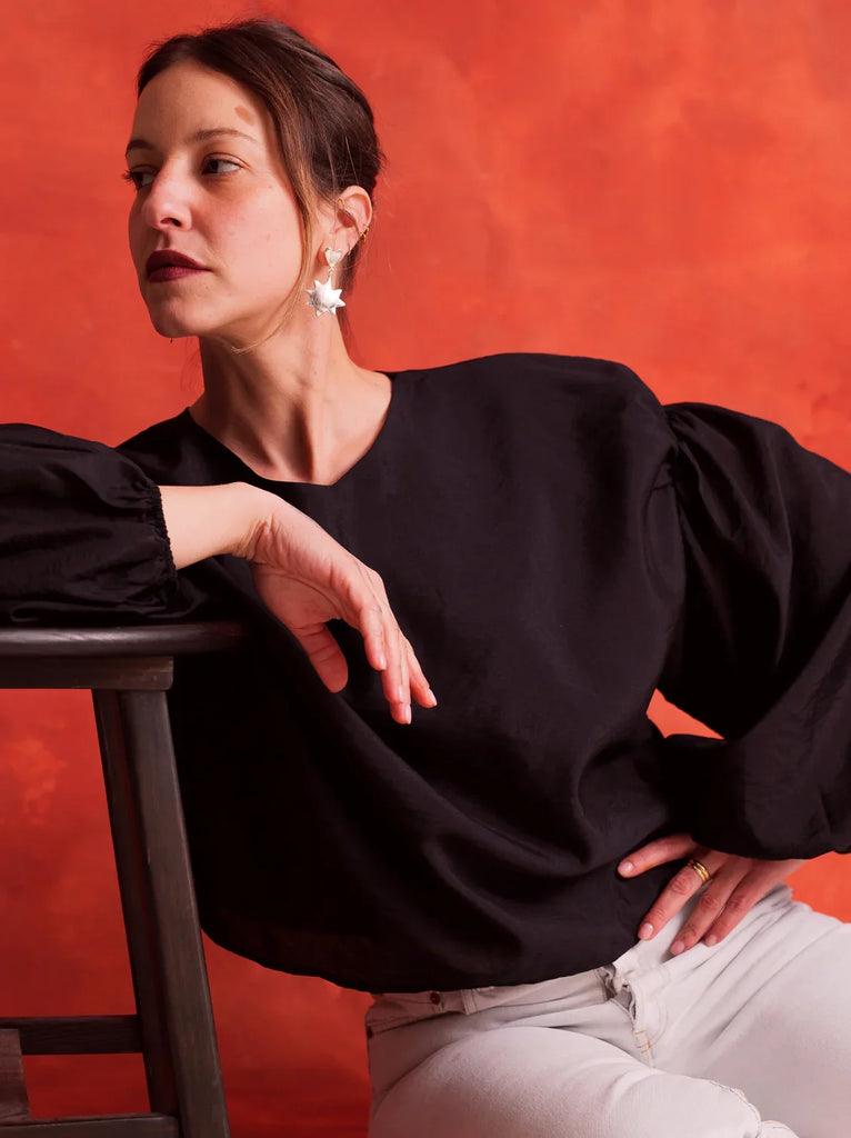 Malu Top — Black blouse with balloon sleeves on model — MYFASHIONFRUIT