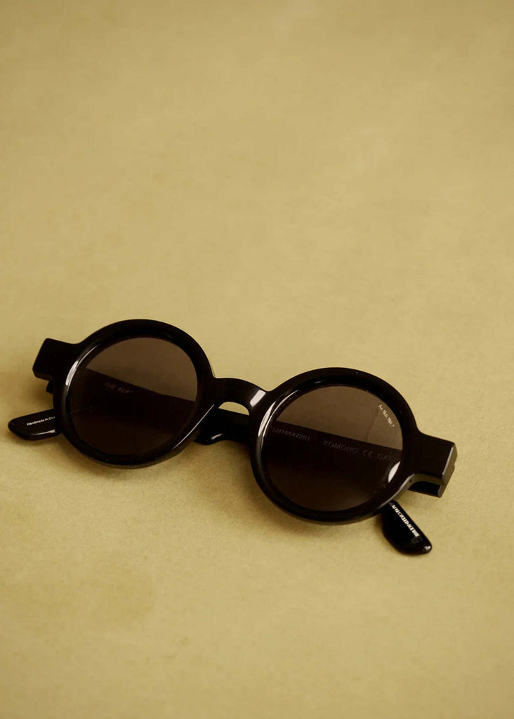 Komono ADRIAN Black Sunglasses — Round, black frame — MYFASHIONFRUIT