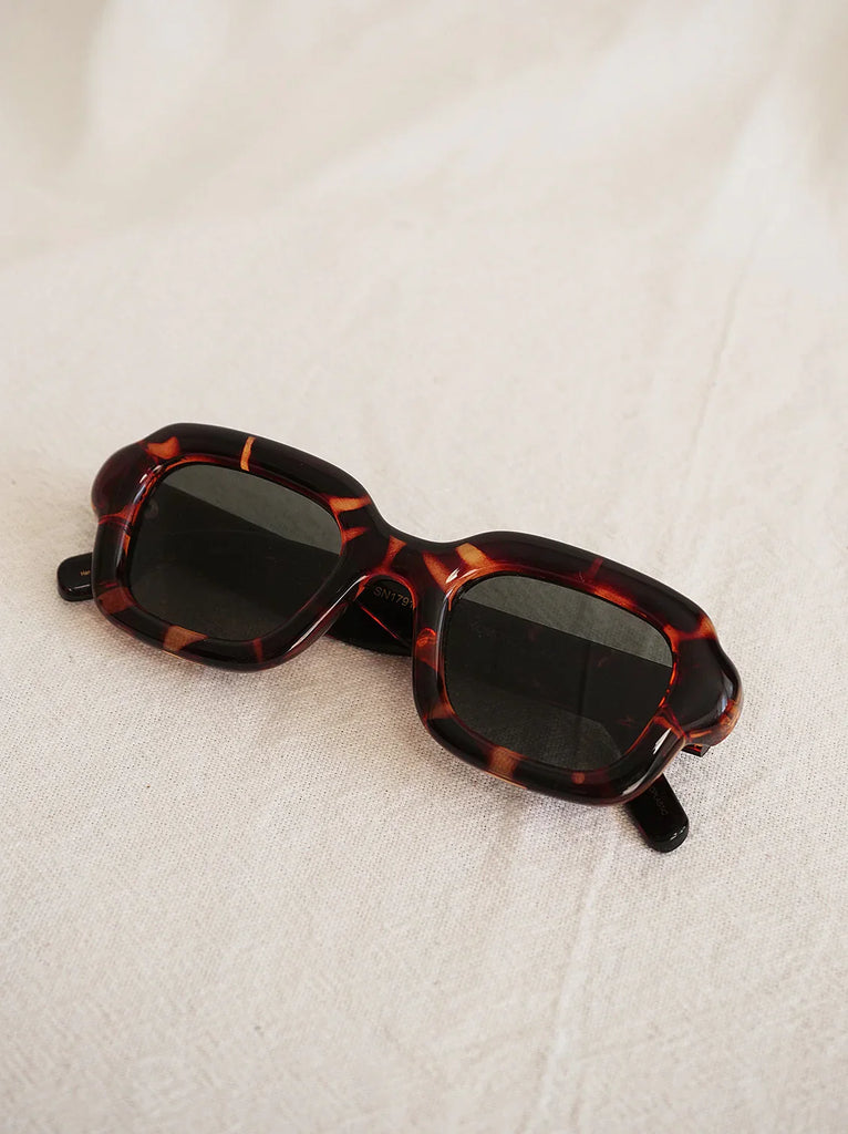 Komono MILES Havana Sunglasses — Tortoiseshell frame, dark lenses — MYFASHIONFRUIT