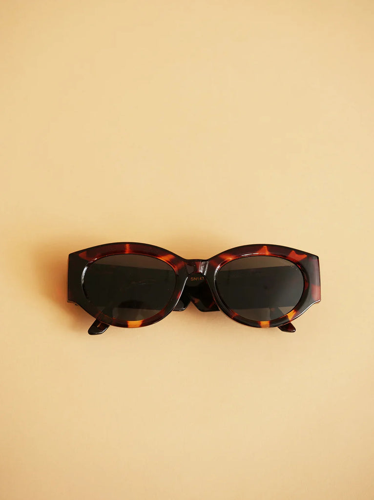 Komono DAX Havana Sunglasses — Tortoiseshell frame, dark lenses — MYFASHIONFRUIT