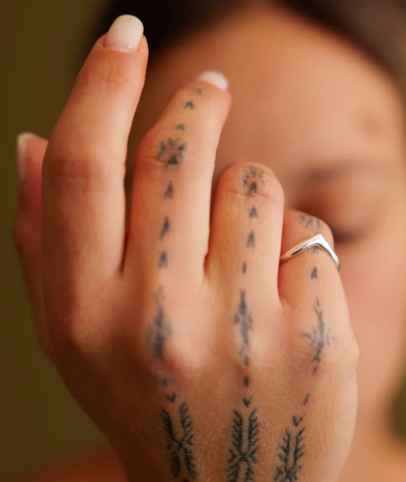 Venus Ring — Silver chevron ring on hand, detail — MYFASHIONFRUIT