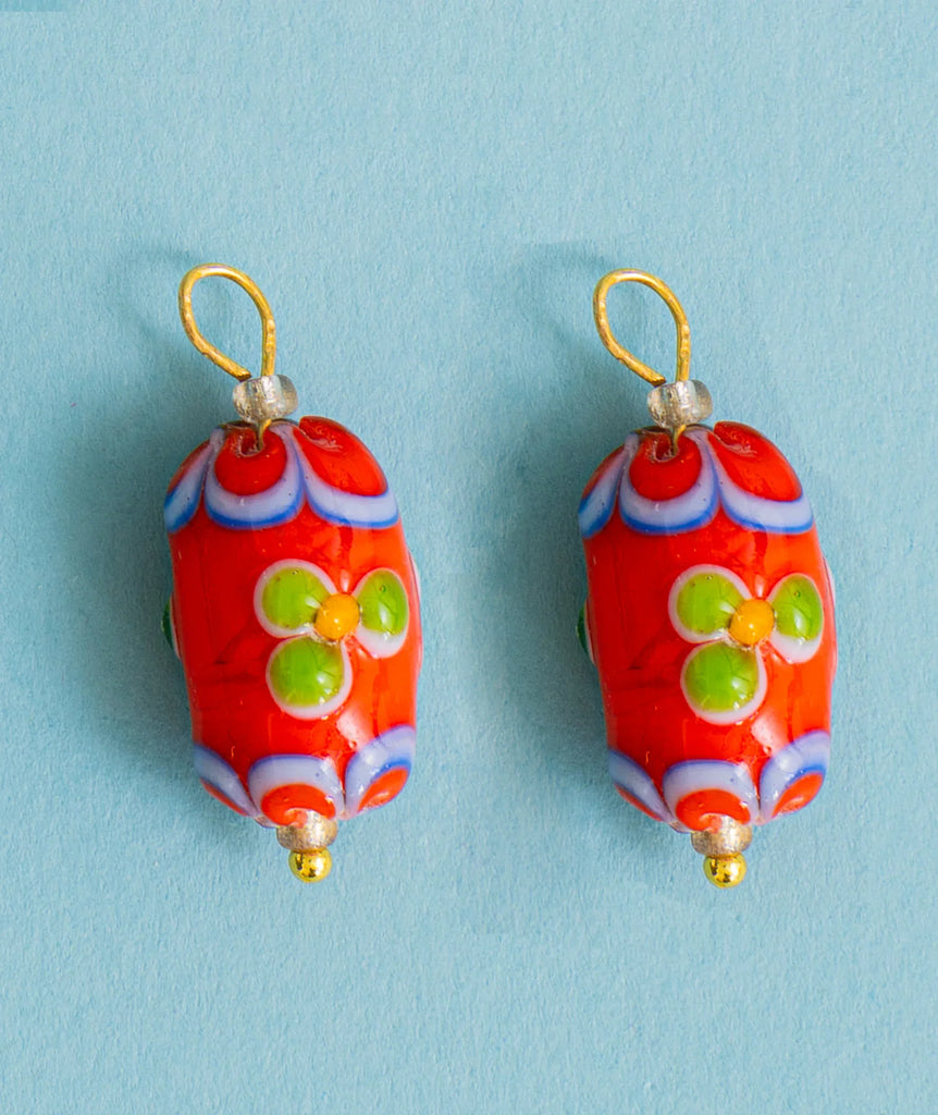 Set of Mood Charms - Spring Flower — detail of floral red earrings — MYFASHIONFRUIT