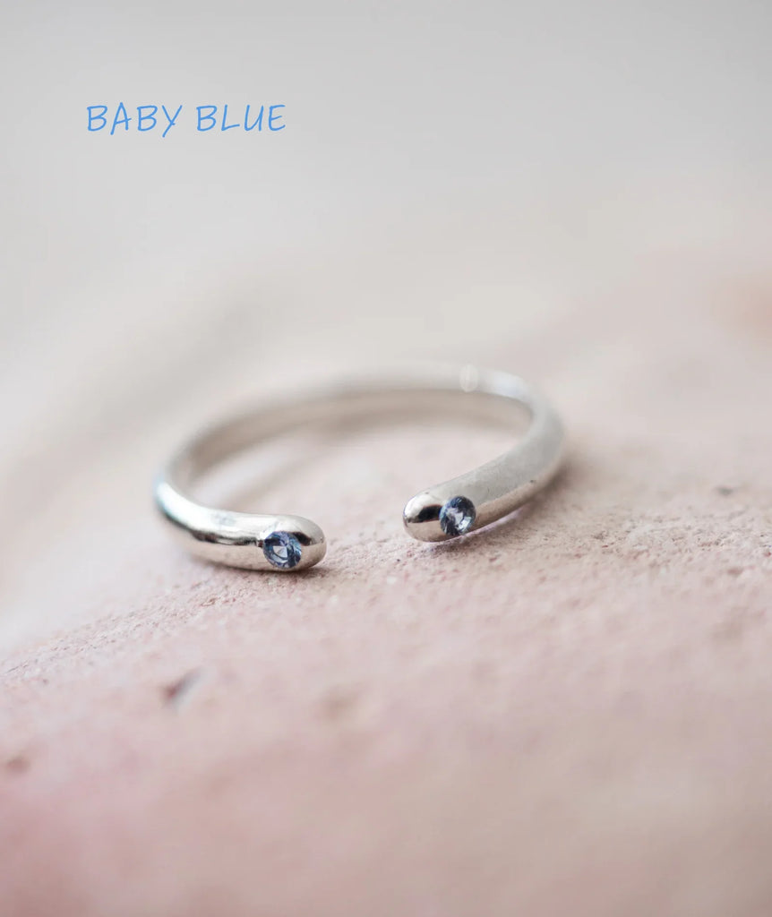 Dione Ring — Silver ring with baby blue details, detail — MYFASHIONFRUIT