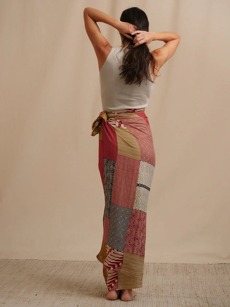 Audrey Sarong