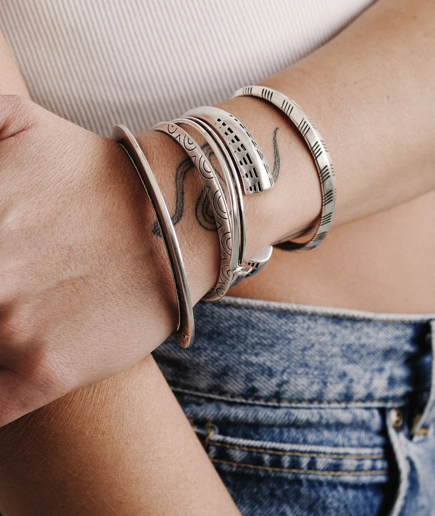 Indian Cuff — Silver cuffs with tribal patterns — MYFASHIONFRUIT
