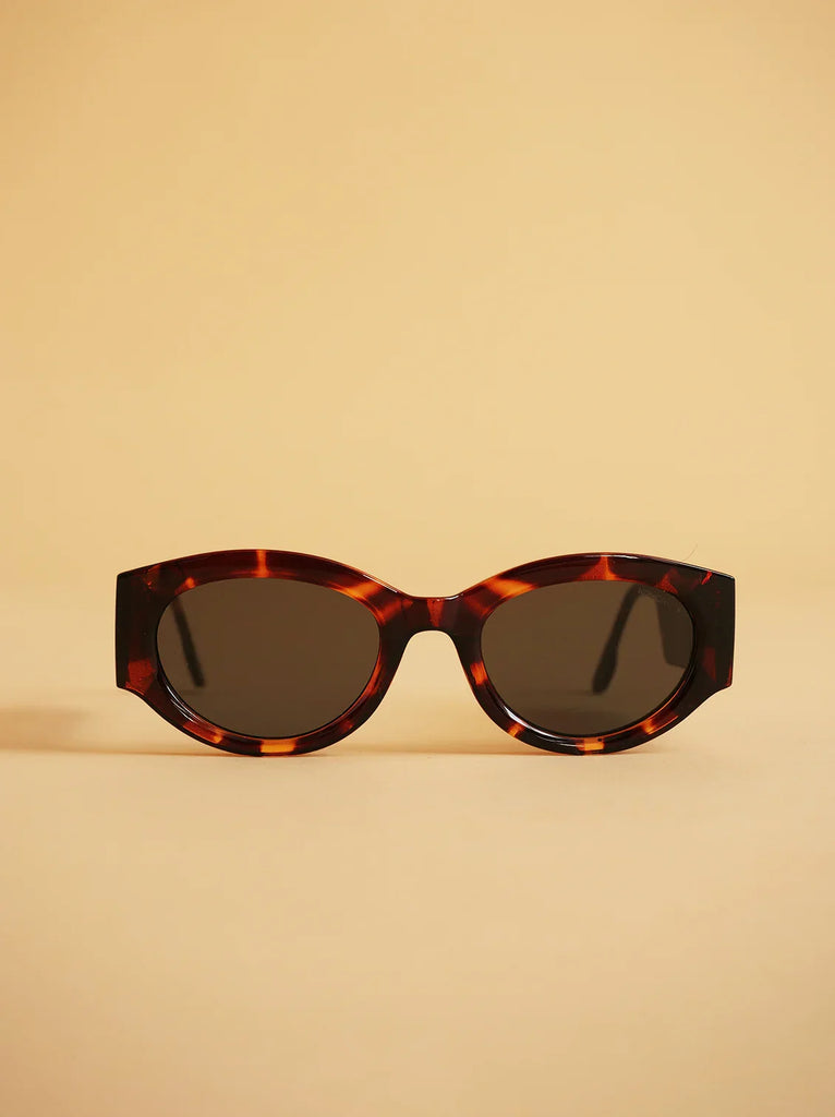 Komono DAX Havana Sunglasses — tortoiseshell frame, oval lenses — MYFASHIONFRUIT