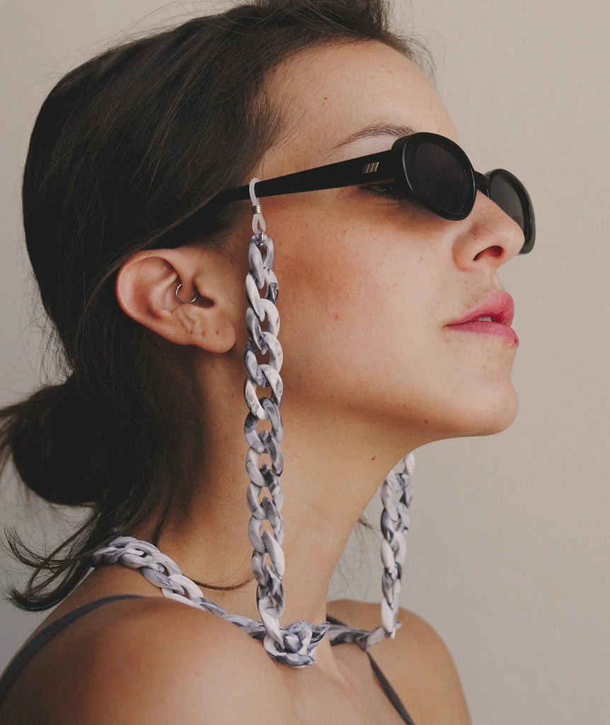 Kimora Sunglasses Holder — Chain on model, gray and white — MYFASHIONFRUIT