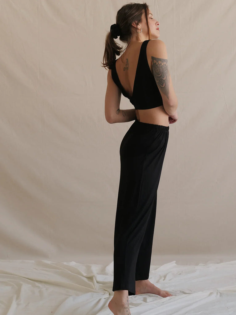 Woman wearing black Tender Pants, high rise with elasticated waist — MYFASHIONFRUIT