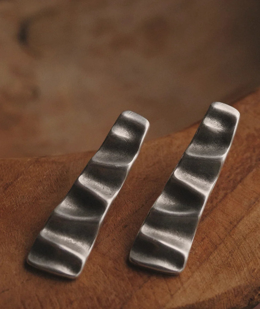 Ripple Earrings — Hammered silver finish — MYFASHIONFRUIT