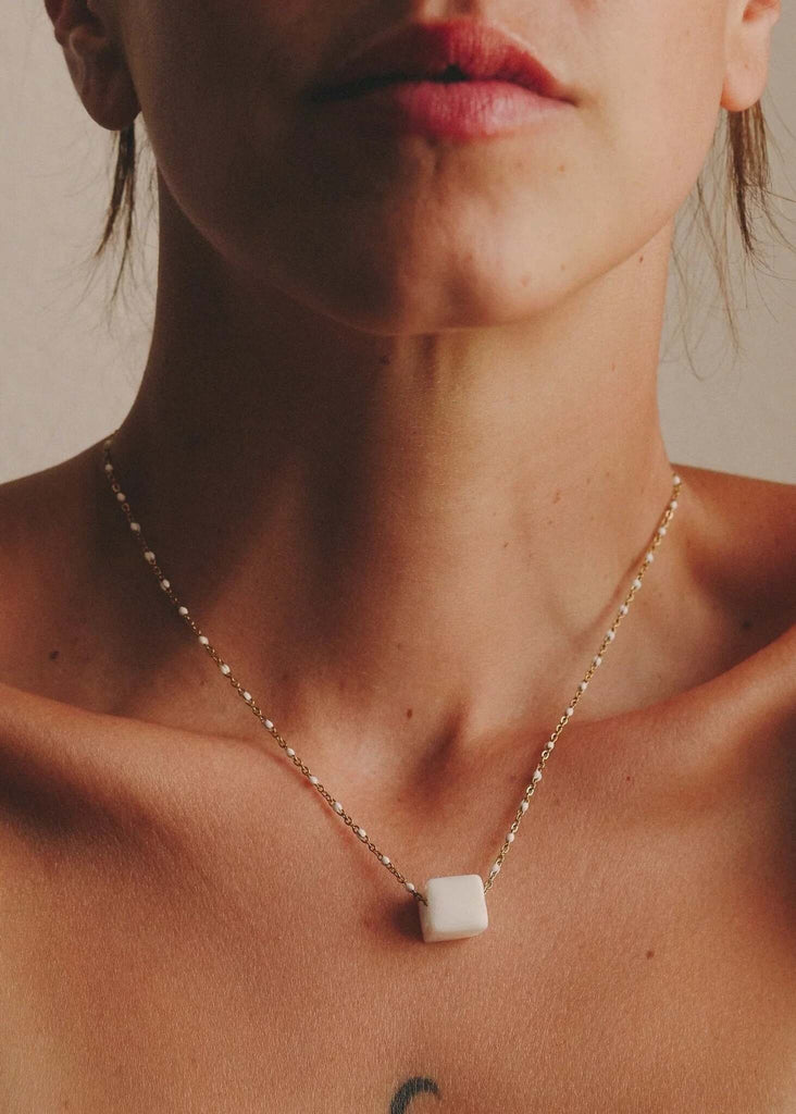 Fanni Necklace — Detail of white stone on model — MYFASHIONFRUIT